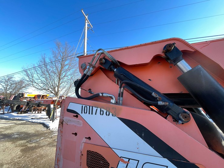 sky-trak-8042-image-33