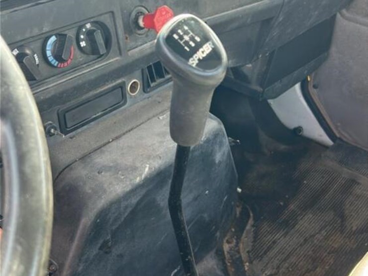 1997-international-4900-image-21