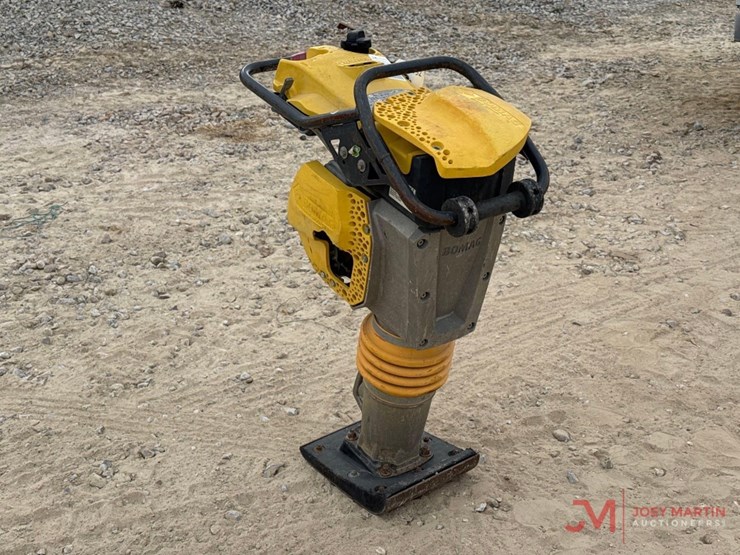 2015-bomag-bt65-image-1