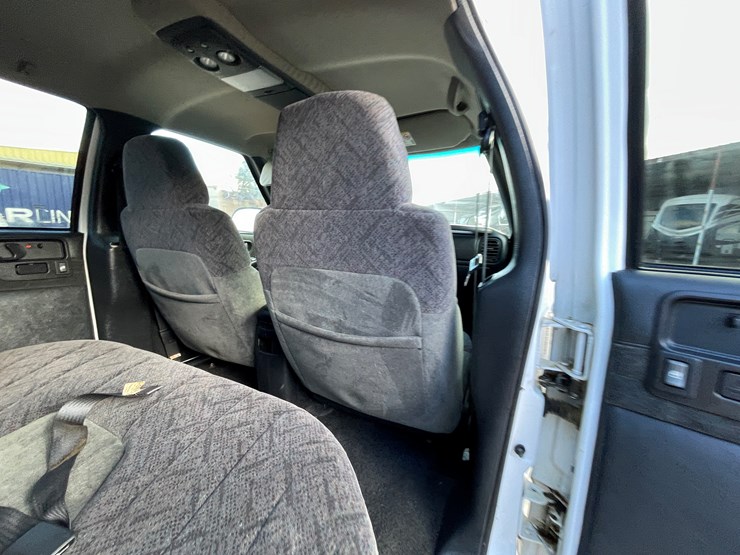 2002-chevrolet-s10-image-112