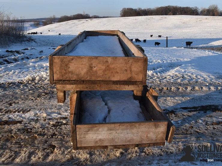 wooden-feed-bunks-image-6