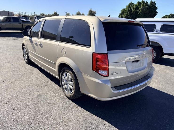 2016-dodge-caravan-image-4
