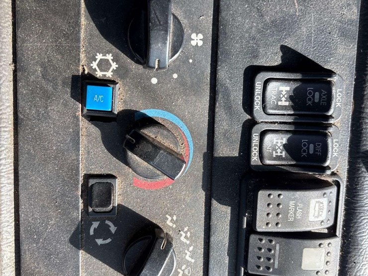 2017-autocar-xpeditor-image-25