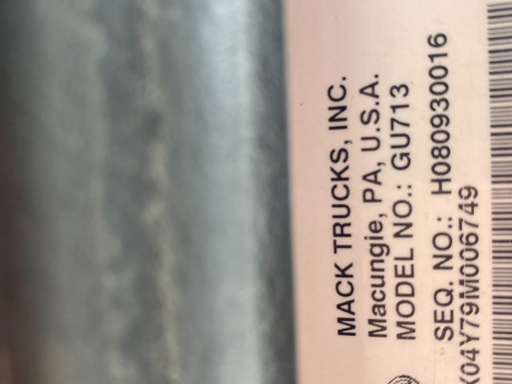 #302-•-2009-mack-gu713-semi-tractor-(has-wi-title)-(mosinee,-wi)-image-90