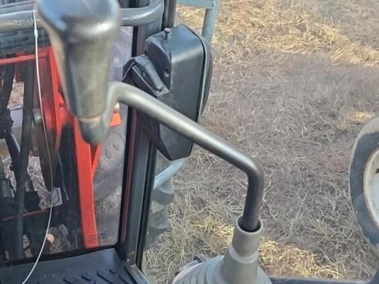 kubota-la1353-image-24