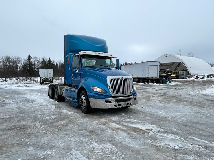 2014-international-prostar-image-7