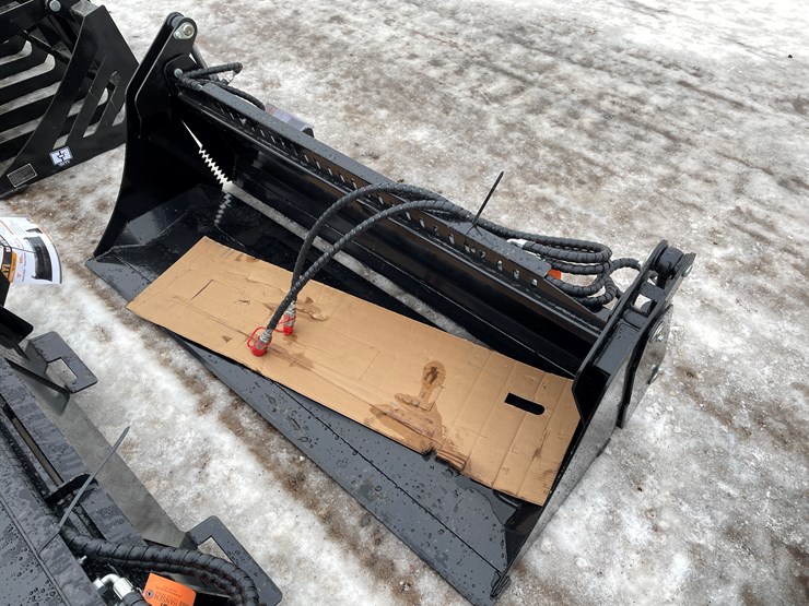 #18086-•-unused-2026-skid-steer-4-in-1-bucket-attachment-(princeton,-mn)-image-2