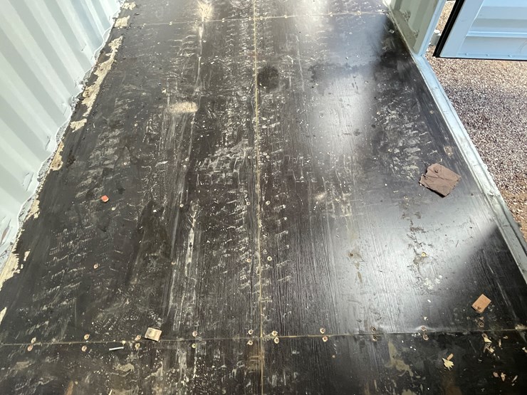 #200d-•-40'-container-image-63