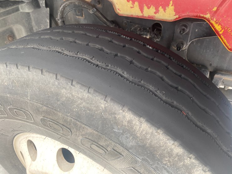 #302-•-2009-mack-gu713-semi-tractor-(has-wi-title)-(mosinee,-wi)-image-31