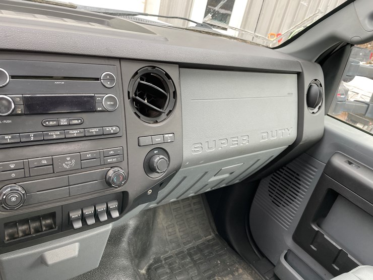 #330-•-2012-f350-super-duty-cab-and-chassis-pickup-(has-wi-title)(custer,-wi)-image-66