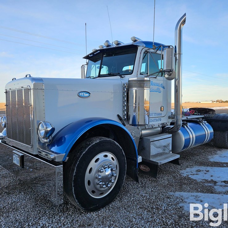 1999 PETERBILT 379