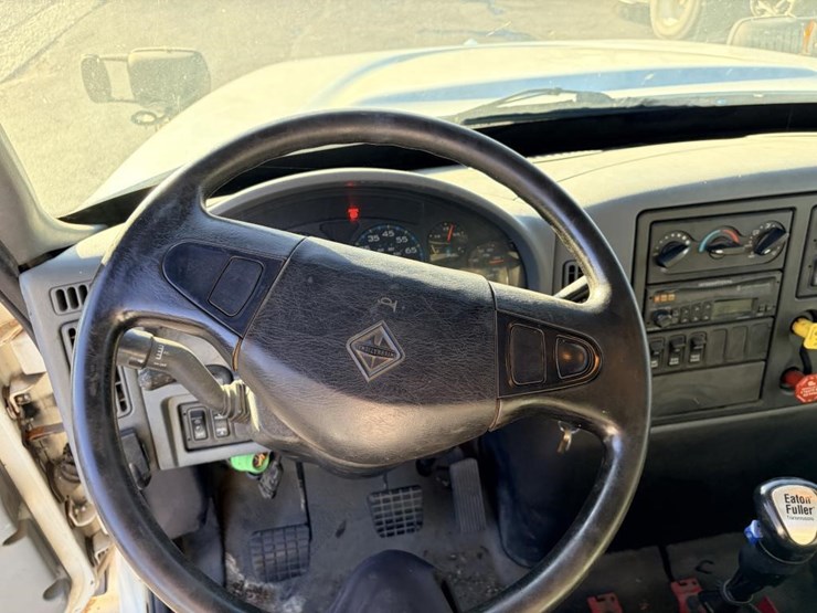 2003-international-8-image-12