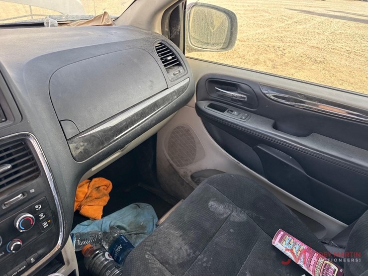 2017-dodge-grand-caravan-image-20