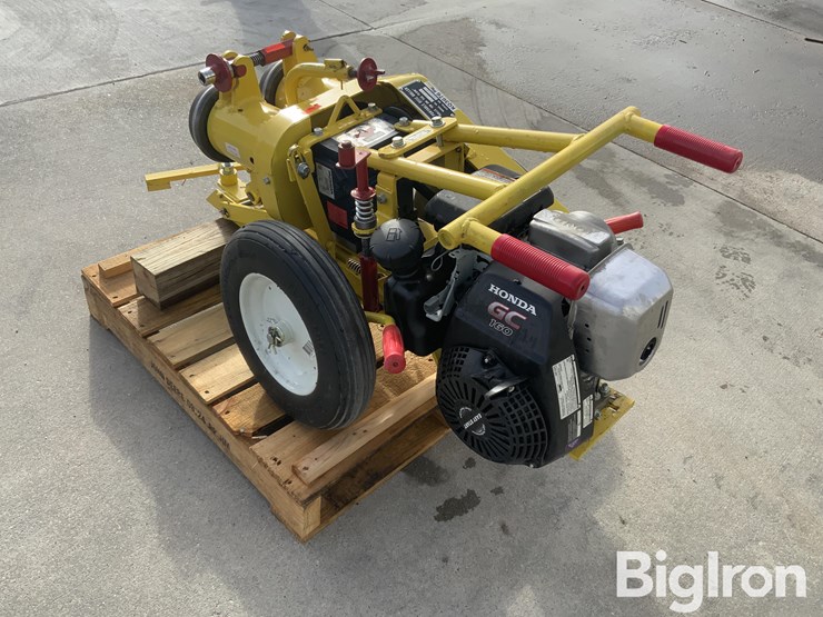 amy-j-3-22-portable-disc-blade-roller-sharpener-image-7