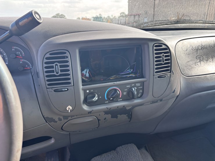 2003-ford-f150-image-11