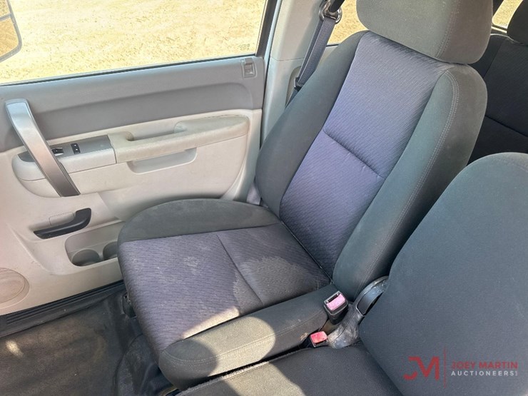 2012-gmc-sierra-2500-image-23