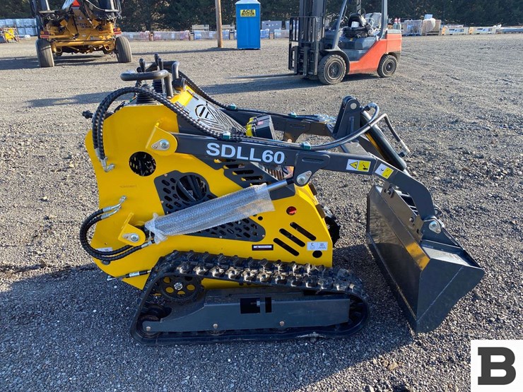 2025-sdlanch-sdll60-mini-skid-steer-loader-image-5