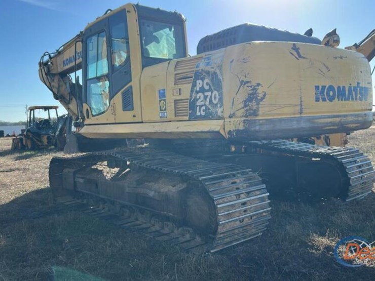 komatsu-pc270-lc-image-4