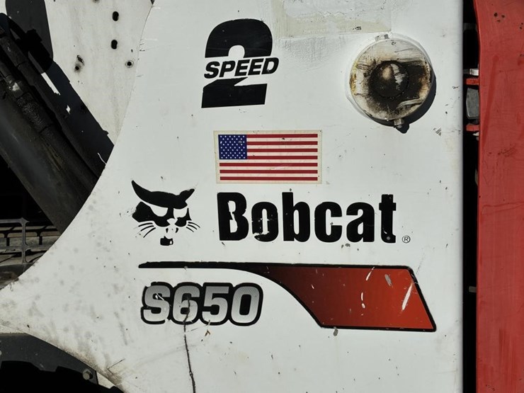 2018-bobcat-s650-image-11