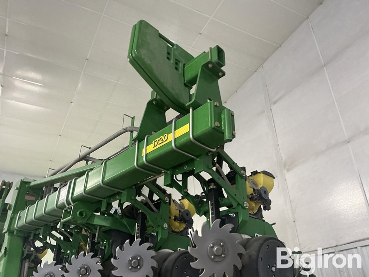 2011-john-deere-1720-ccs-image-15