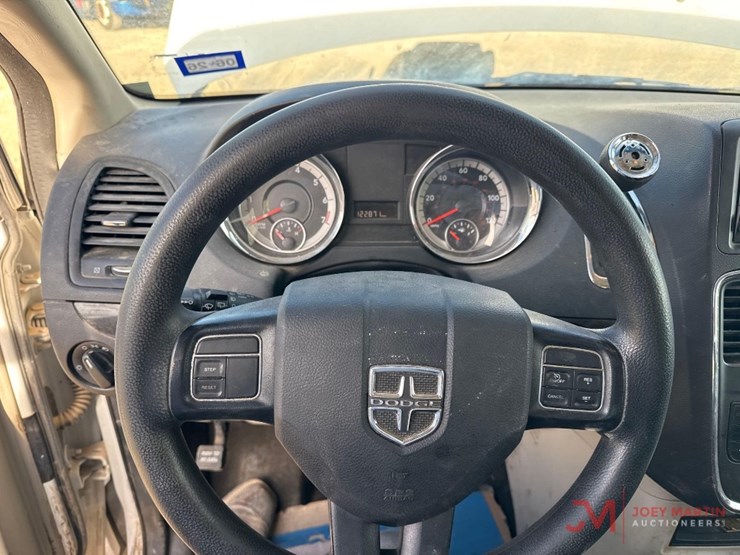 2017-dodge-grand-caravan-image-22