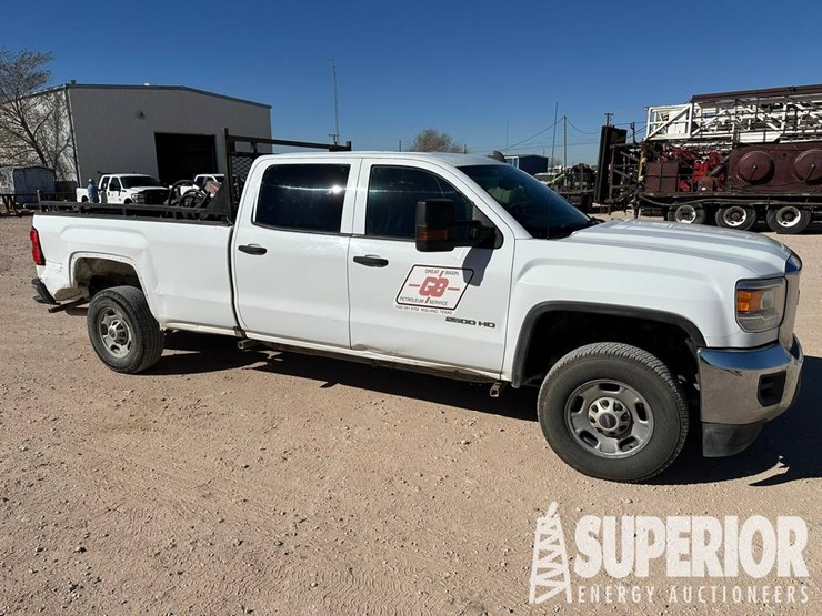 2019-gmc-sierra-2500-image-8