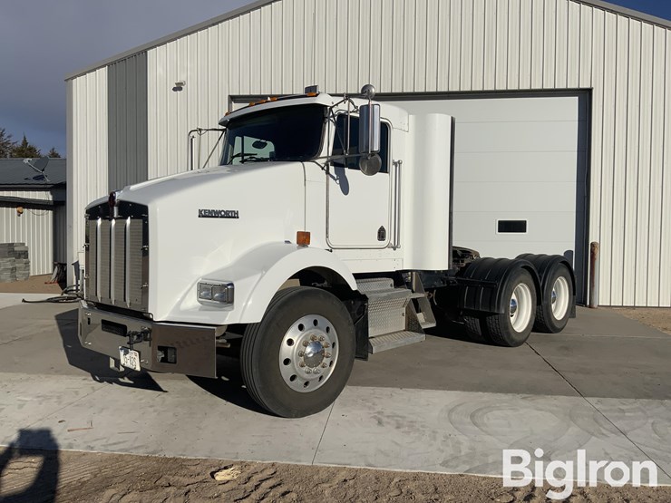 2001-kenworth-t800-image-1