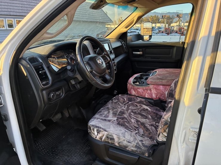 2019-dodge-ram-5500-image-15