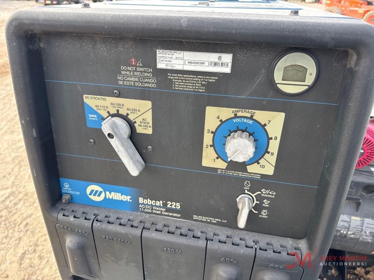 2016-chevrolet-silverado-3500-image-22