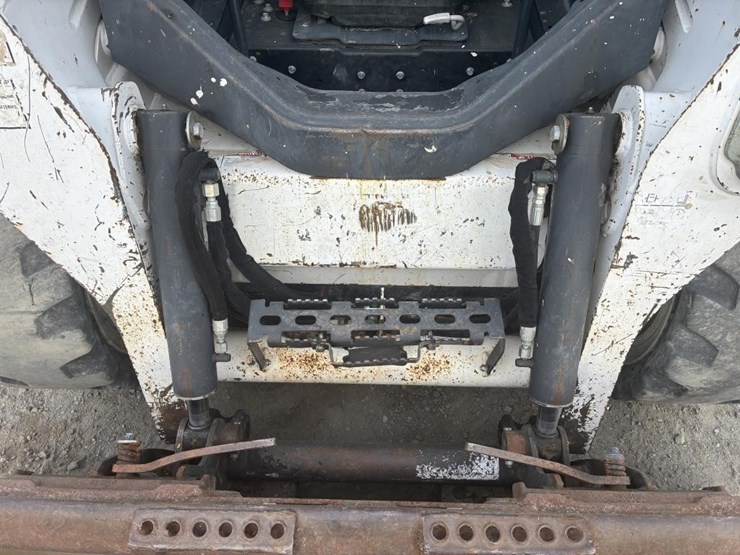2018-bobcat-s570-image-7
