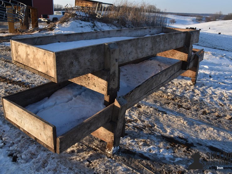wooden-feed-bunks-image-5