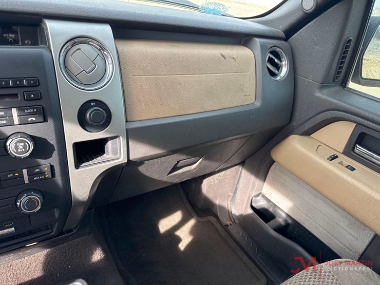 2014-ford-f150-xlt-image-24