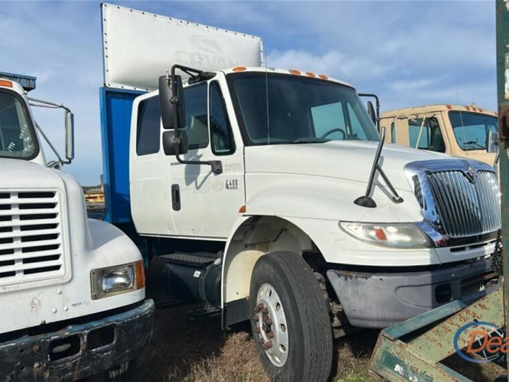 2006-international-durastar-4400-image-2