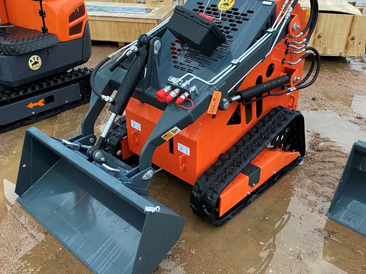 #152-•-2025-land-hero-mini-skid-steer-loader-(mosinee,-wi)-image-1