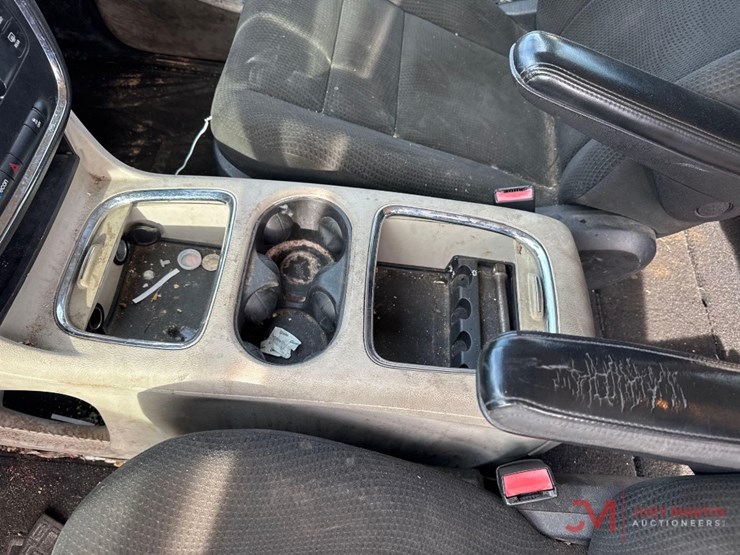 2016-dodge-grand-caravan-image-21