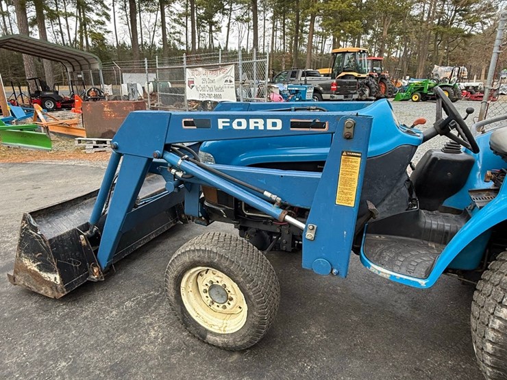 new-holland-1630-image-4