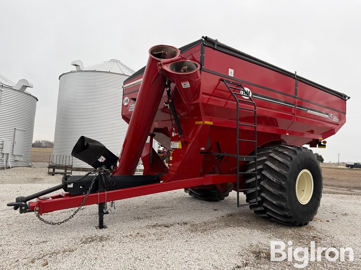 2017-j&m-1112-20-x-tended-reach-1150-bushel-grain-cart-image-1