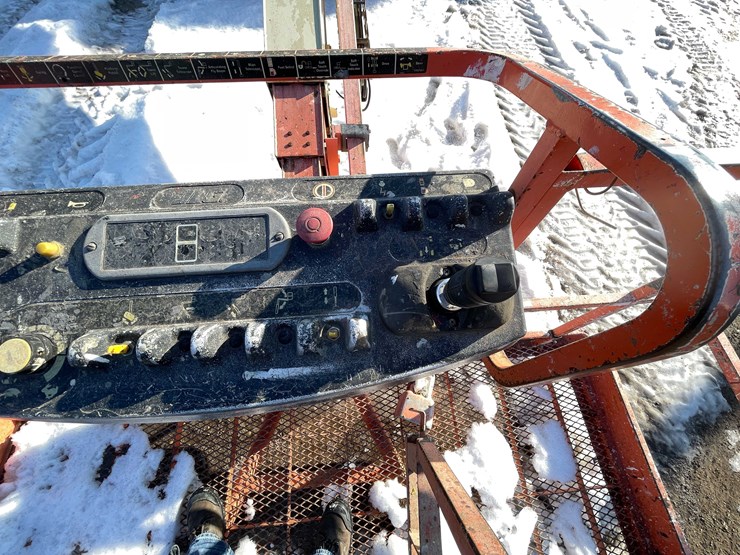 2002-jlg-600s-image-27