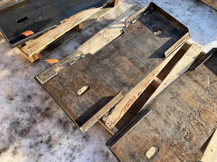 #18041-•-unused-formed-skid-steer-fork-frame-attachments-(princeton,-mn)-image-1