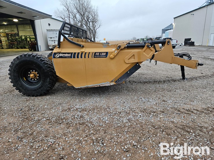 2013-strobel-fe1200-12-yard-pull-type-forced-ejection-scraper-image-4