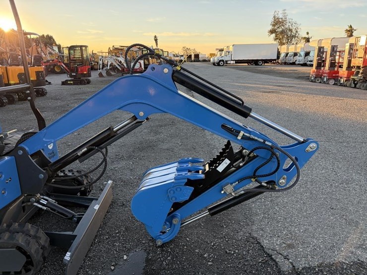 kubota-excavator-image-6