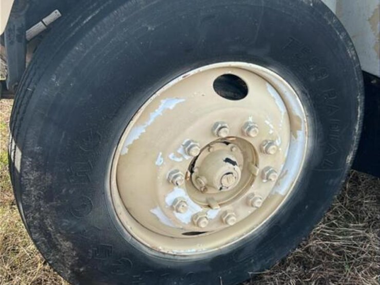 1997-international-4900-image-6