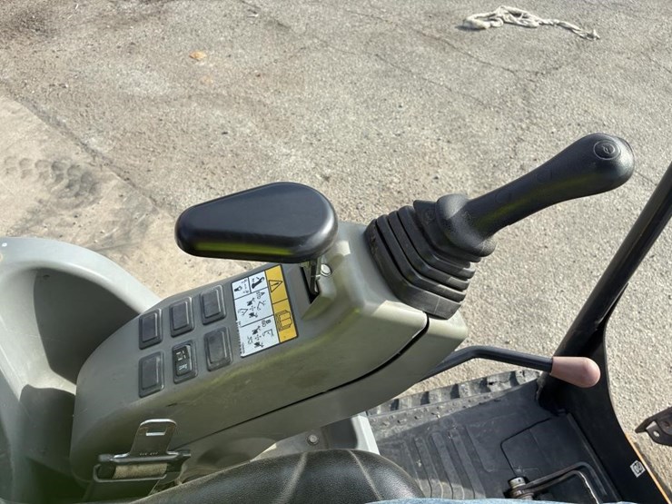 2021-bobcat-e20-image-18