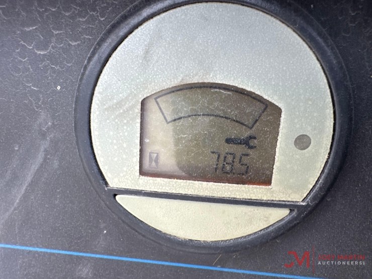 2016-chevrolet-silverado-3500-image-23