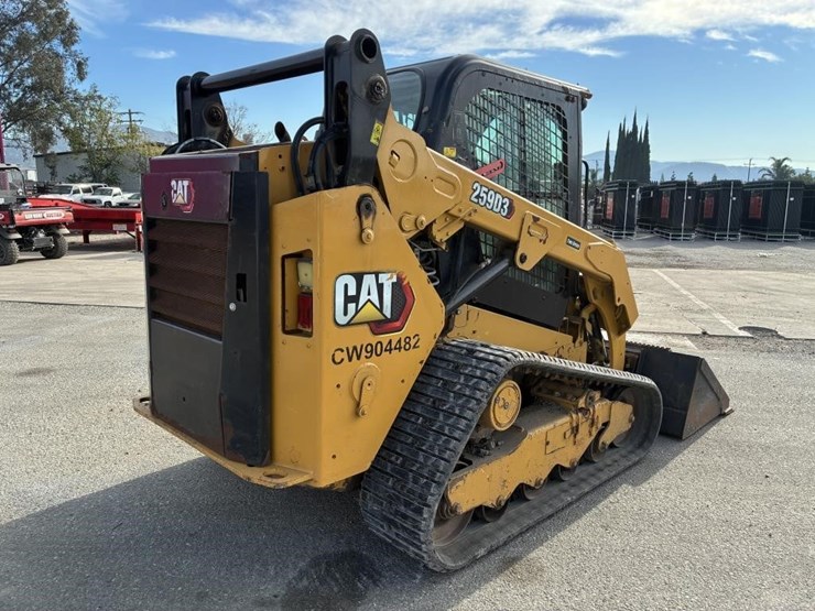 2024-caterpillar-259d3-image-3