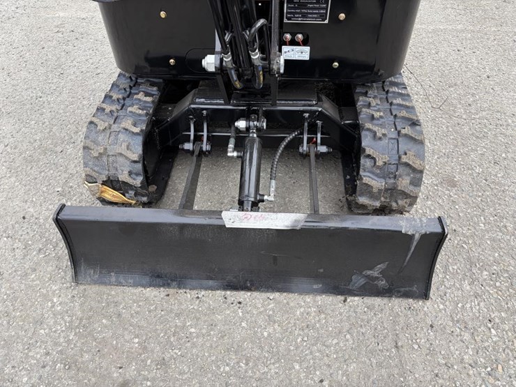 2025-vicsec-vc15-excavator-image-5