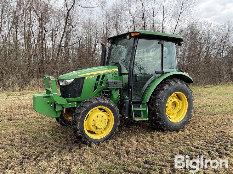 2022-john-deere-5065e-image-1
