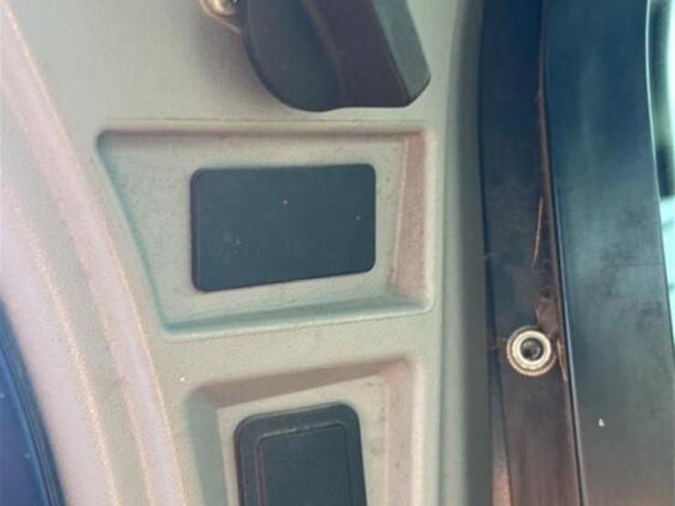 2017-caterpillar-277d-image-20