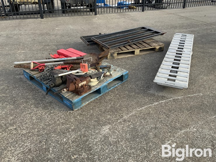 trailer-ramps,-shop-equipment-&-shovels-image-7