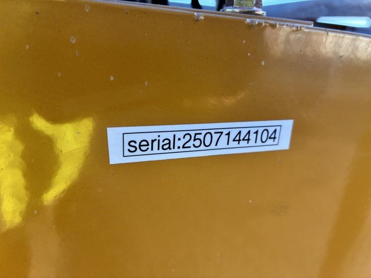 2025-aboss-gh350-skid-steertrack-loader-image-12